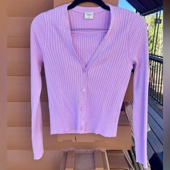 Abercrombie Ribbed Knit Cardigan Set - Picture 6 of 13